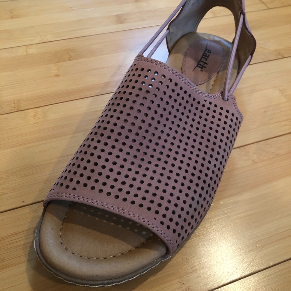 Earth Shelly Comfort Shoes